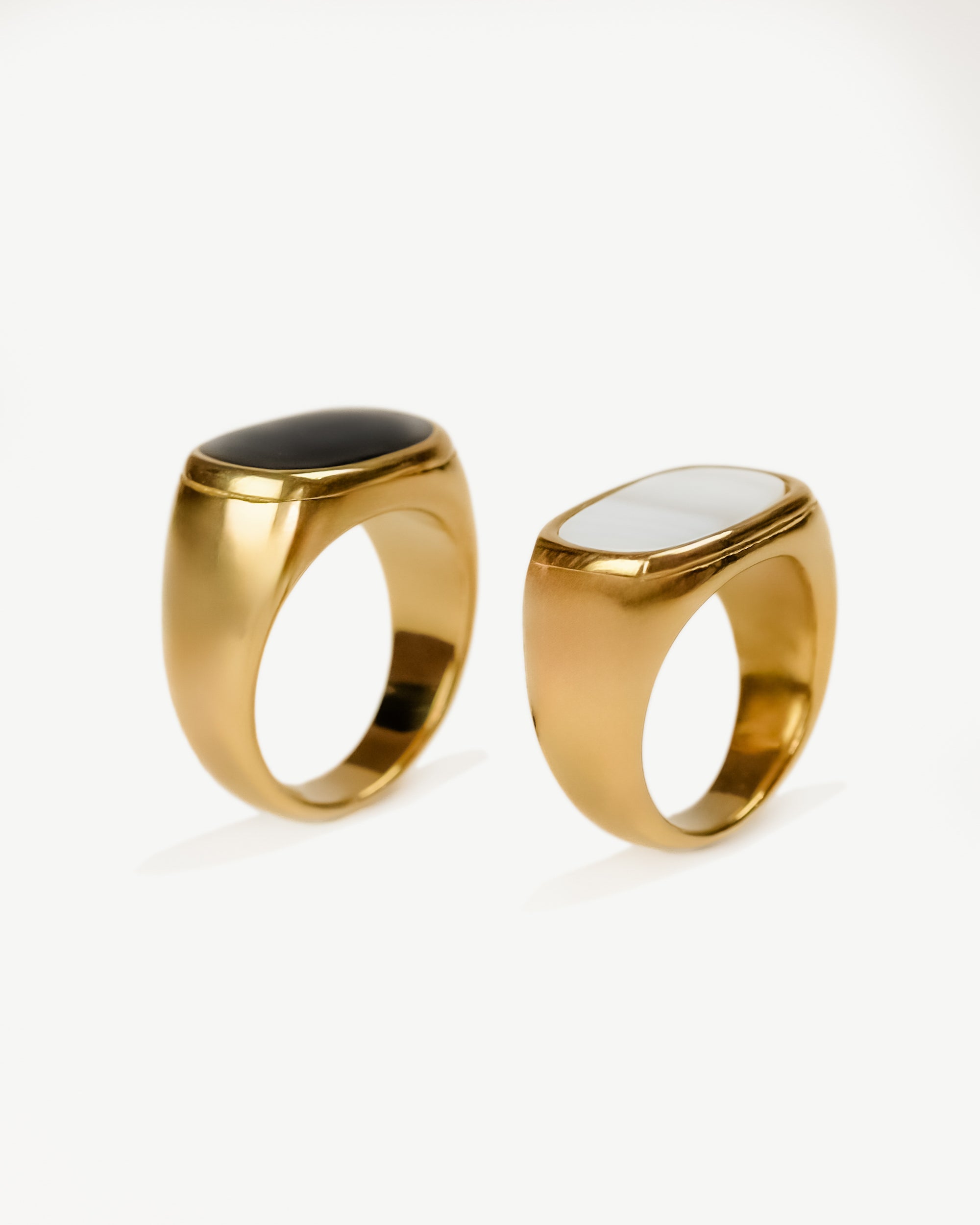 Liv Big Signet Ring