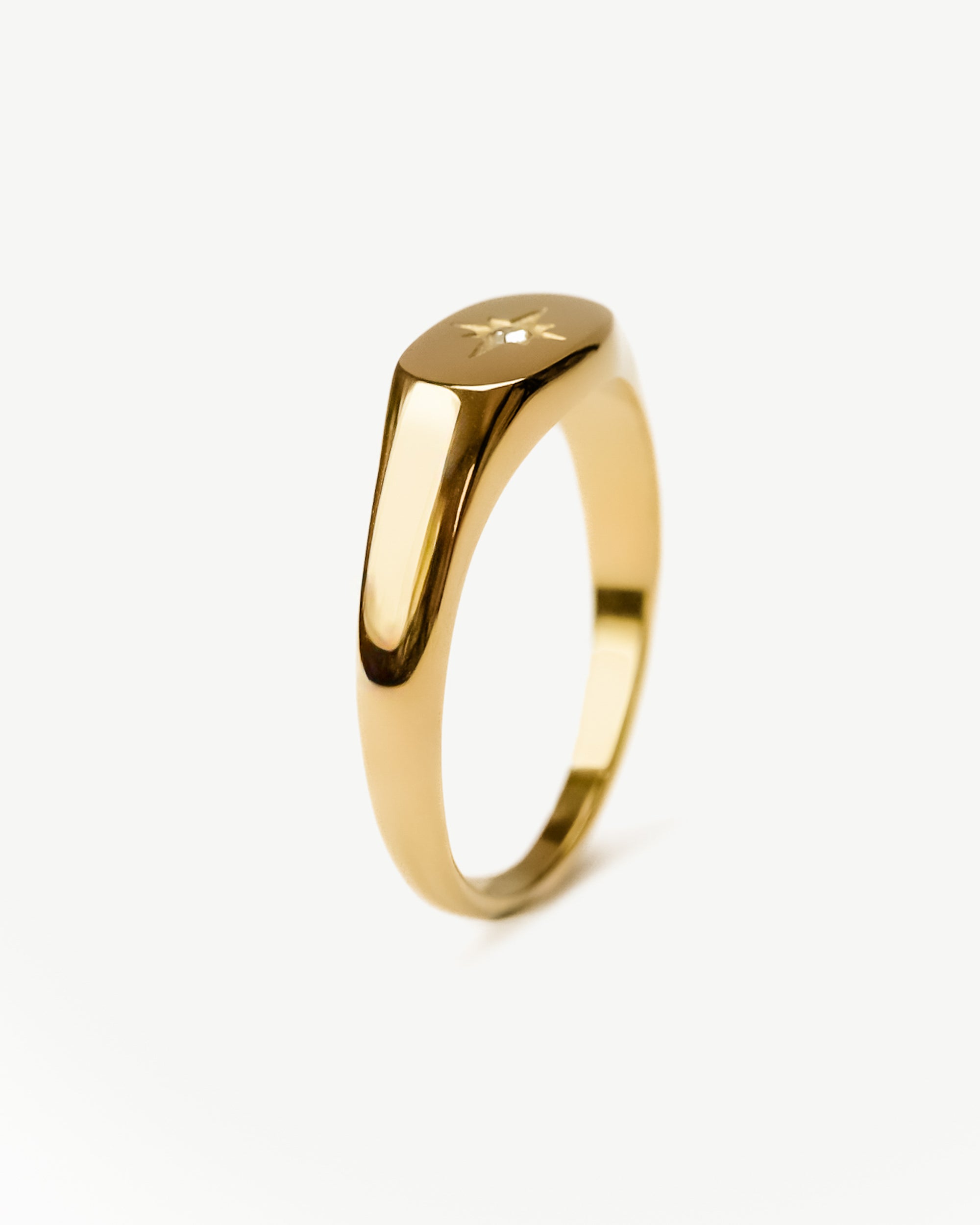 Sasha Star Signet Ring